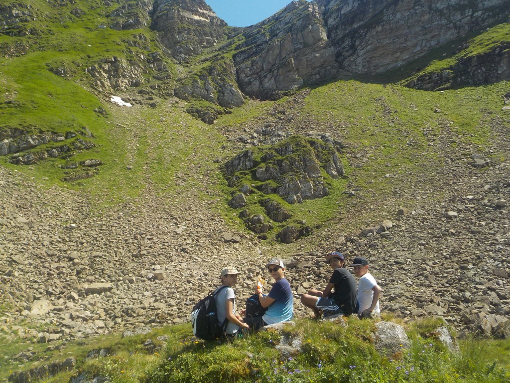 Village Camps International Summer Camp Leysin, Switzerland 2025-08-09 https://www.villagecamps.com/journals_admin/images/2327-4206-DSCN0414.jpg
