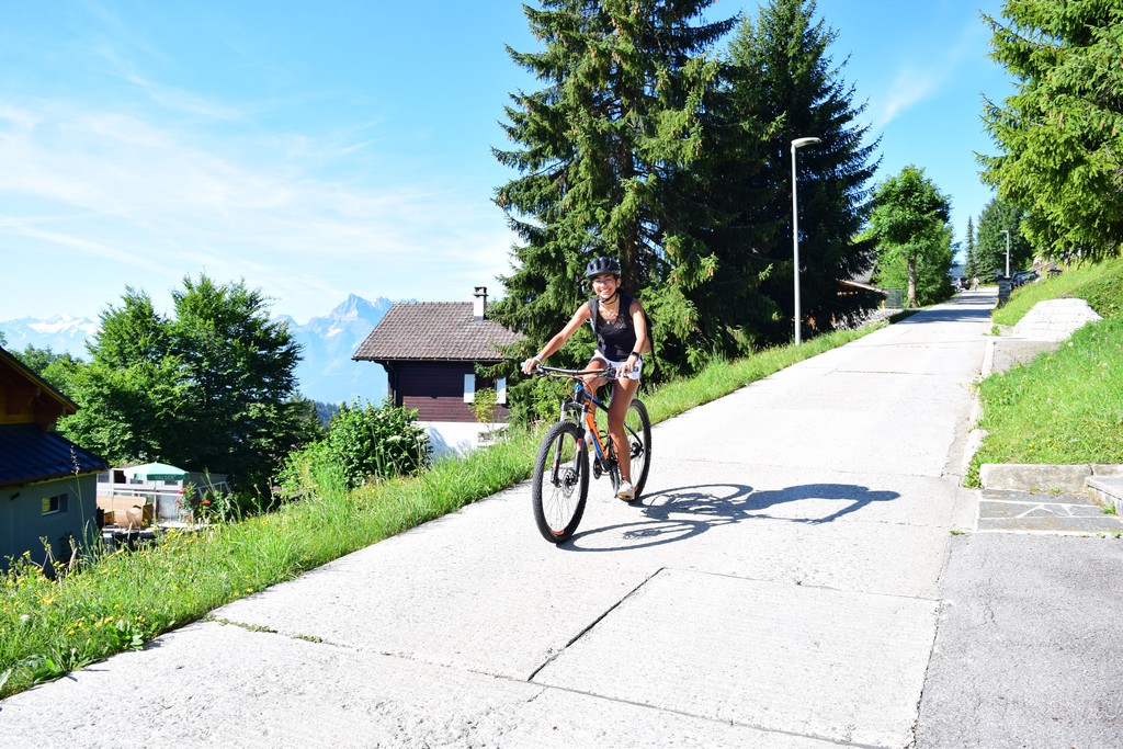 Village Camps International Summer Camp Leysin, Switzerland 2026-07-26 https://www.villagecamps.com/journals_admin/images/2328-4745-DSC_3957.jpg