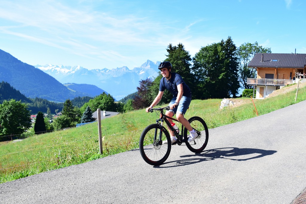 Village Camps International Summer Camp Leysin, Switzerland 2026-08-15 https://www.villagecamps.com/journals_admin/images/2328-4746-DSC_3984.jpg Village Camps International Summer Camp Leysin, Switzerland 2026-08-15 https://www.villagecamps.com/journals_admin/images/2328-4746-DSC_3984.jpg