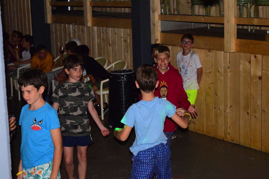 Village Camps International Summer Camp Leysin, Switzerland 2025-08-09 https://www.villagecamps.com/journals_admin/images/2331-2431-DSC_5935.jpg