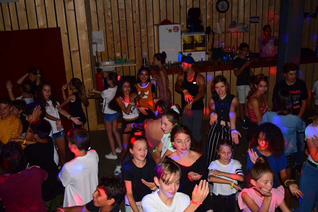 Village Camps International Summer Camp Leysin, Switzerland 2025-08-09 https://www.villagecamps.com/journals_admin/images/2331-2432-DSC_6022.jpg