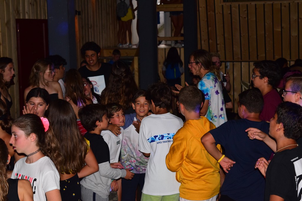 Village Camps International Summer Camp Leysin, Switzerland 2025-08-09 https://www.villagecamps.com/journals_admin/images/2331-2432-DSC_6030.jpg