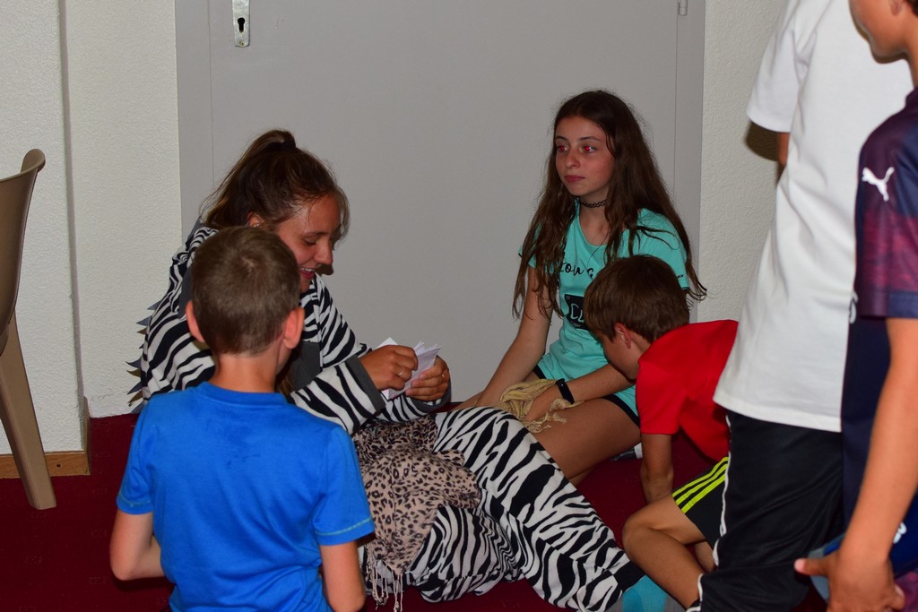 Village Camps International Summer Camp Leysin, Switzerland 2025-08-09 https://www.villagecamps.com/journals_admin/images/2333-0242-DSC_6980.jpg