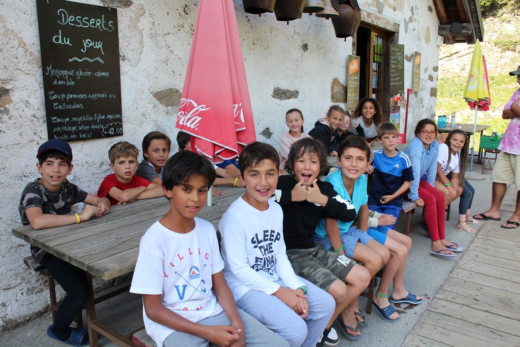 Village Camps International Summer Camp Leysin, Switzerland 2025-08-09 https://www.villagecamps.com/journals_admin/images/2333-0244-IMG_6207.jpg