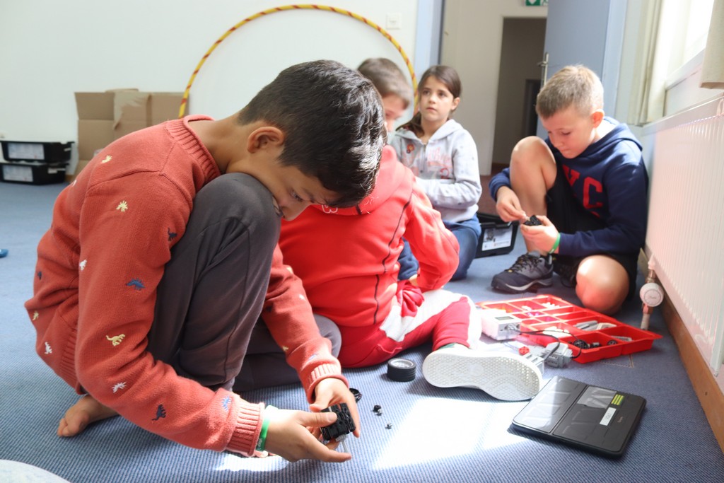 Village Camps International Summer Camp Leysin, Switzerland 2025-08-09 https://www.villagecamps.com/journals_admin/images/2377-7067-IMG_0548.jpg