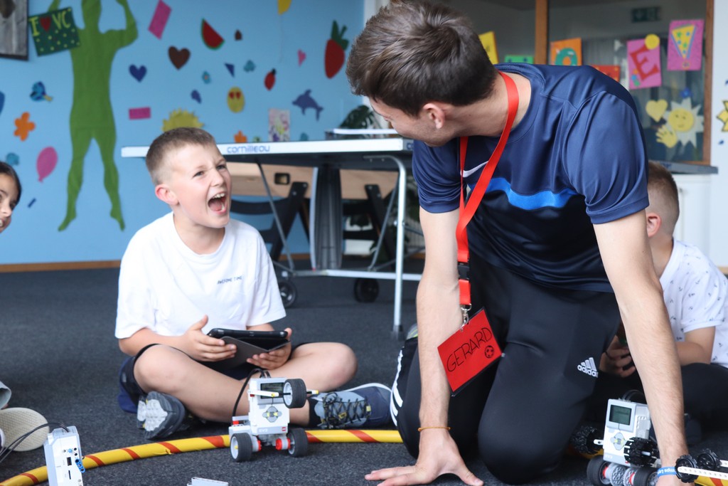 Village Camps International Summer Camp Leysin, Switzerland 2026-08-15 https://www.villagecamps.com/journals_admin/images/2377-7082-IMG_0631.jpg