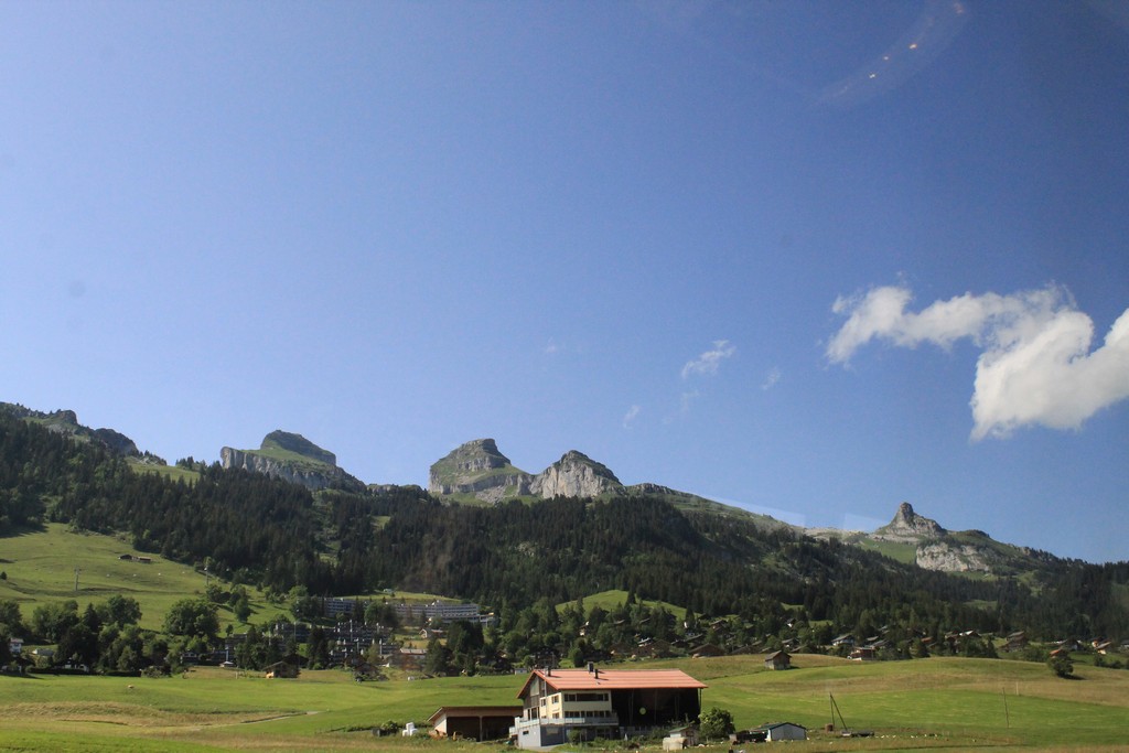 Village Camps International Summer Camp Leysin, Switzerland 2025-08-09 https://www.villagecamps.com/journals_admin/images/2380-5262-IMG_1842.jpg