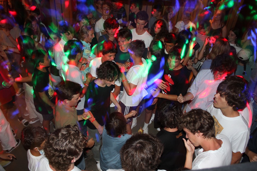 Village Camps International Summer Camp Leysin, Switzerland 2025-08-09 https://www.villagecamps.com/journals_admin/images/2381-5418-IMG_7359.jpg