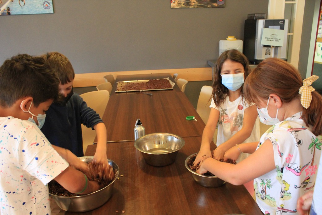 Village Camps International Summer Camp Leysin, Switzerland 2025-08-09 https://www.villagecamps.com/journals_admin/images/2385-0819-IMG_8834.jpg