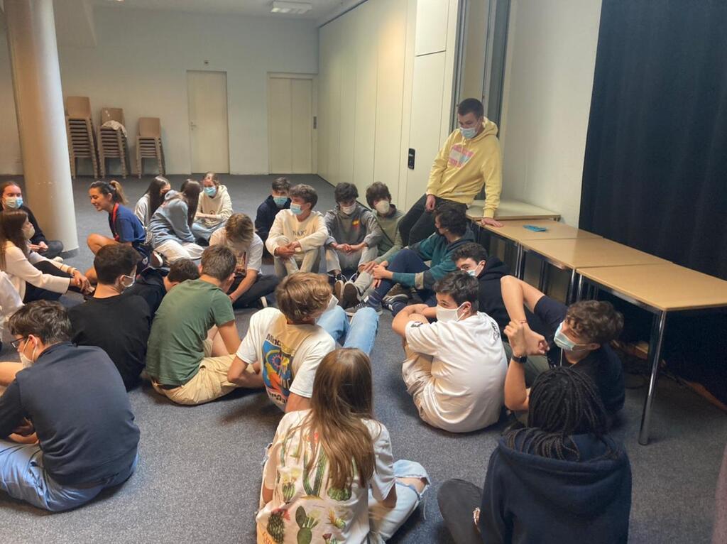 Village Camps International Summer Camp Leysin, Switzerland 2025-08-09 https://www.villagecamps.com/journals_admin/images/2387-0929-LTC5.jpg