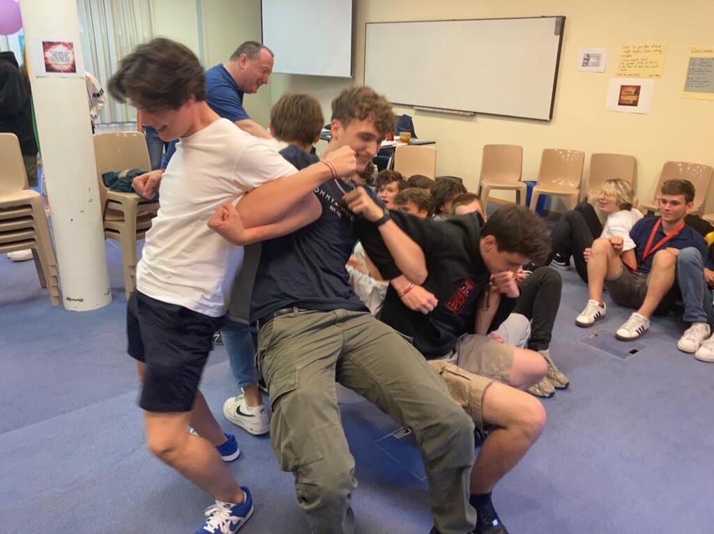 Village Camps International Summer Camp Leysin, Switzerland 2025-08-09 https://www.villagecamps.com/journals_admin/images/2387-0931-LTC11.jpg