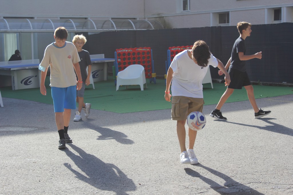 Village Camps International Summer Camp Leysin, Switzerland 2025-08-09 https://www.villagecamps.com/journals_admin/images/2387-3952-IMG_9422.jpg