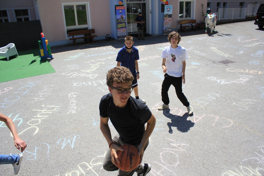 Village Camps International Summer Camp Leysin, Switzerland 2025-08-09 https://www.villagecamps.com/journals_admin/images/2388-6970-IMG_9650.jpg