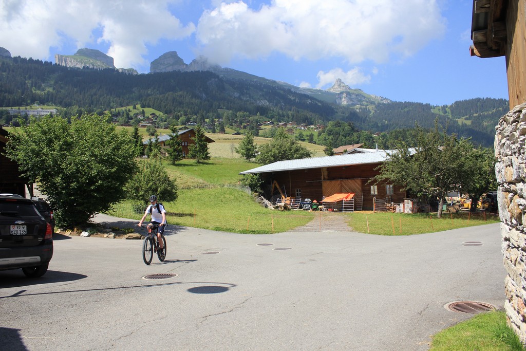 Village Camps International Summer Camp Leysin, Switzerland 2026-08-12 https://www.villagecamps.com/journals_admin/images/2390-4050-IMG_0786.jpg