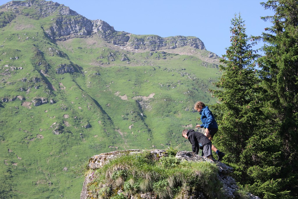 Village Camps International Summer Camp Leysin, Switzerland 2025-08-09 https://www.villagecamps.com/journals_admin/images/2392-8468-IMG_1343.jpg