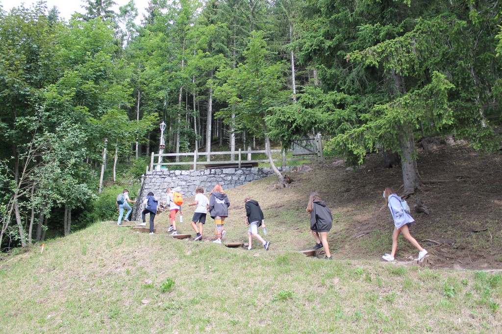 Village Camps International Summer Camp Leysin, Switzerland 2025-08-09 https://www.villagecamps.com/journals_admin/images/2397-8177-IMG_8771.jpg