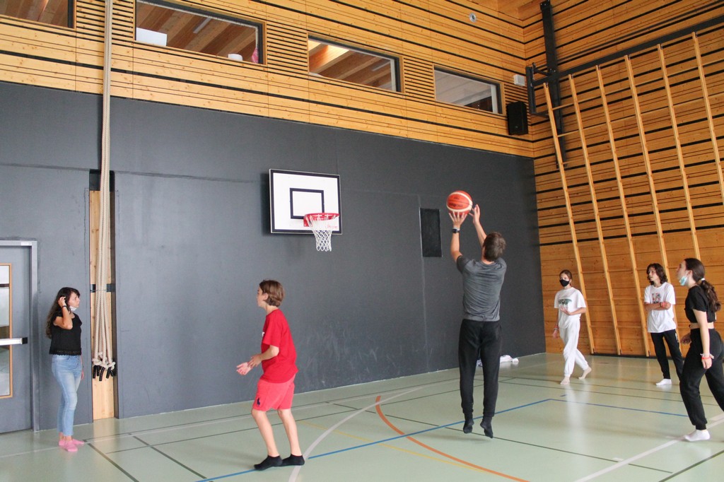 Village Camps International Summer Camp Leysin, Switzerland 2025-08-09 https://www.villagecamps.com/journals_admin/images/2434-3886-IMG_0649.jpg