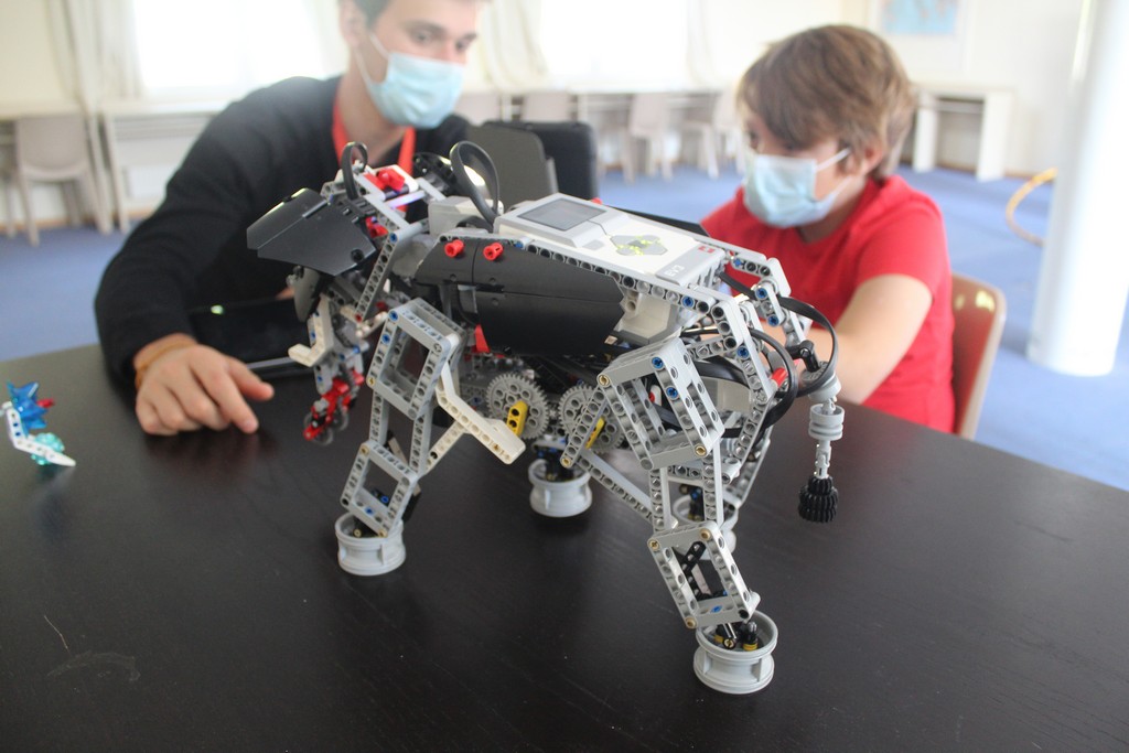 Village Camps International Summer Camp Leysin, Switzerland 2025-08-09 https://www.villagecamps.com/journals_admin/images/2443-0510-IMG_4999.jpg