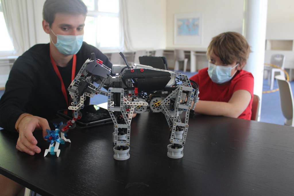 Village Camps International Summer Camp Leysin, Switzerland 2025-08-09 https://www.villagecamps.com/journals_admin/images/2443-0512-IMG_5002.jpg