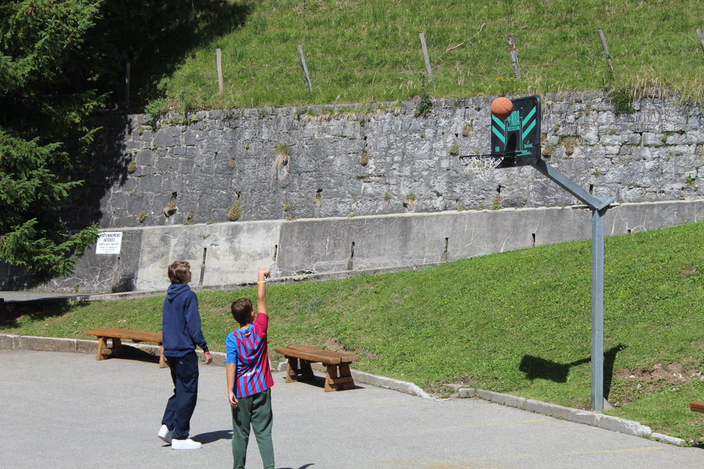 Village Camps International Summer Camp Leysin, Switzerland 2026-08-15 https://www.villagecamps.com/journals_admin/images/2475-9334-IMG_6249.jpg