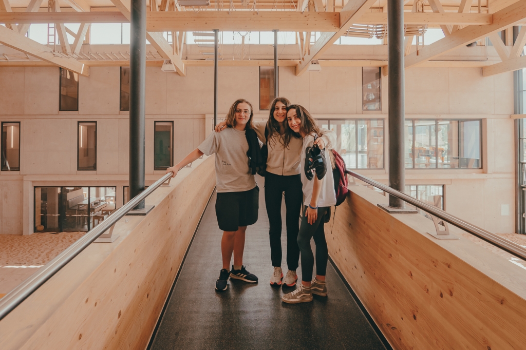 Village Camps International Summer Camp Leysin, Switzerland 2025-08-09 https://www.villagecamps.com/journals_admin/images/2477-6894-06_07_2022_Village_Camp_Zell_am_See_3rd_day_23.jpg