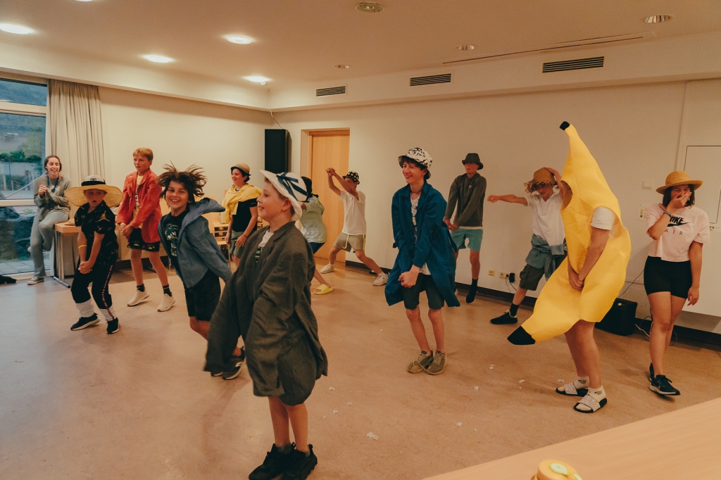 Village Camps International Summer Camp Leysin, Switzerland 2025-08-09 https://www.villagecamps.com/journals_admin/images/2477-7059-06_07_2022_Village_Camp_Zell_am_See_3rd_day_139.jpg