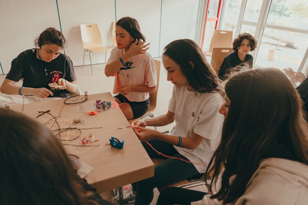 Village Camps International Summer Camp Leysin, Switzerland 2025-08-09 https://www.villagecamps.com/journals_admin/images/2477-7296-06_07_2022_Village_Camp_Zell_am_See_3rd_day_102.jpg