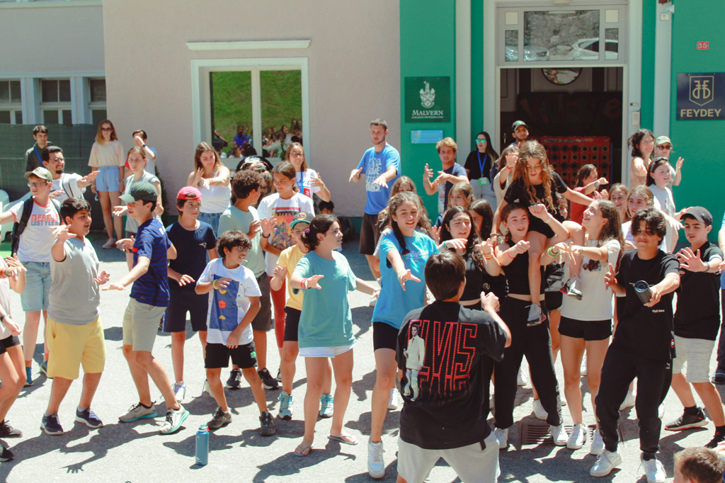 Village Camps International Summer Camp Leysin, Switzerland 2025-08-09 https://www.villagecamps.com/journals_admin/images/2484-9937-IMG_4032.jpg