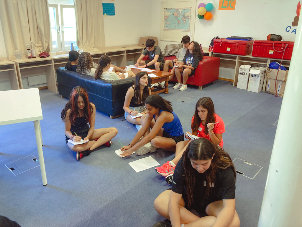 Village Camps International Summer Camp Leysin, Switzerland 2025-08-09 https://www.villagecamps.com/journals_admin/images/2490-0744-LTC-11.jpg