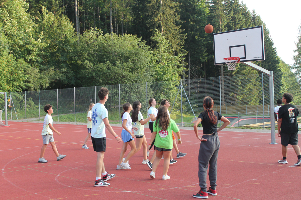 Village Camps International Summer Camp Leysin, Switzerland 2025-08-09 https://www.villagecamps.com/journals_admin/images/2497-2205-IMG_8595.jpg