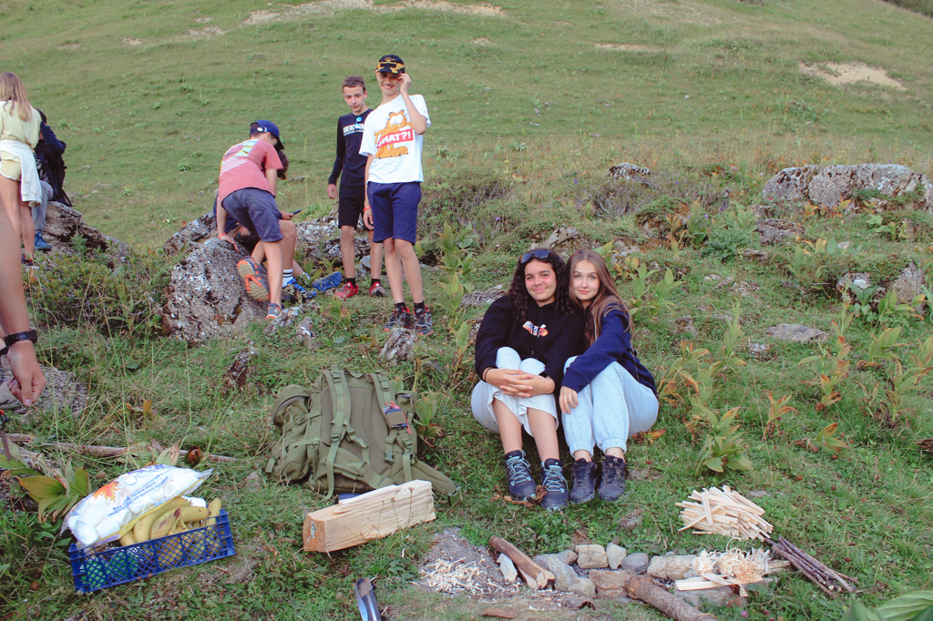 Village Camps International Summer Camp Leysin, Switzerland 2025-08-09 https://www.villagecamps.com/journals_admin/images/2536-1965-STEM-28.jpg