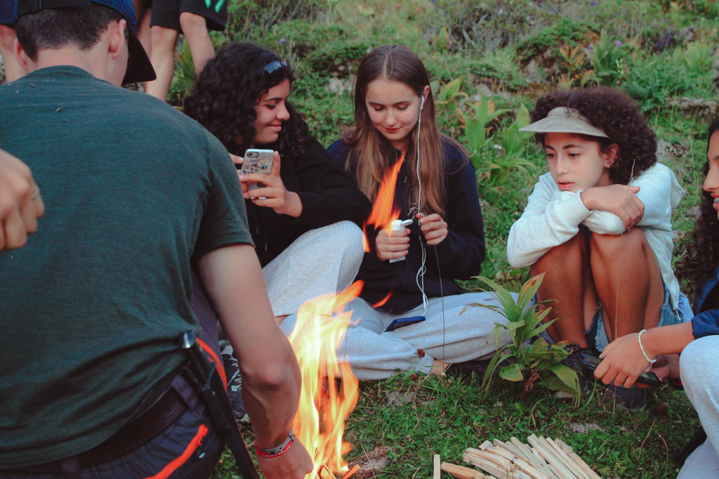 Village Camps International Summer Camp Leysin, Switzerland 2026-08-15 https://www.villagecamps.com/journals_admin/images/2536-1965-STEM-38.jpg
