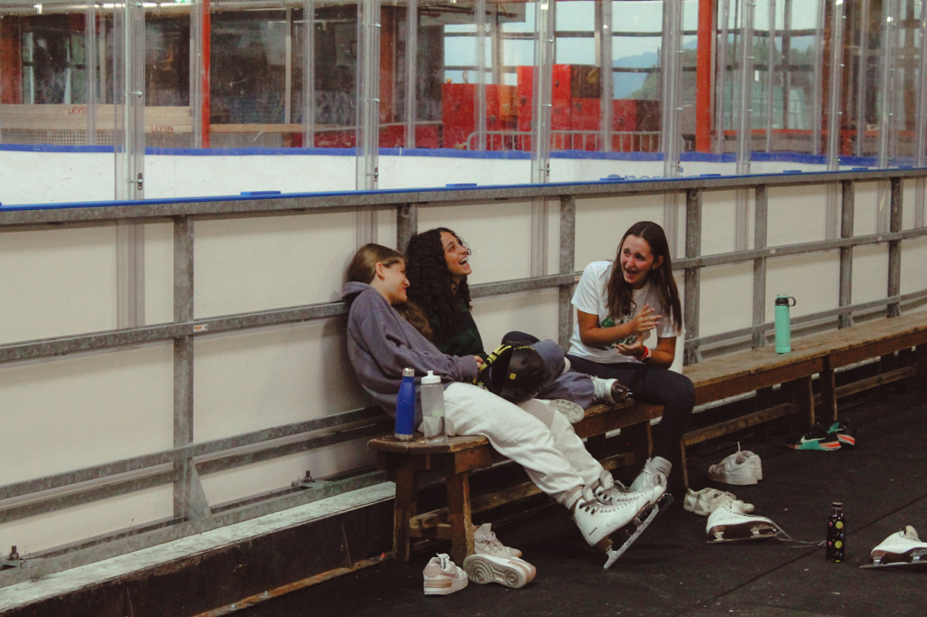 Village Camps International Summer Camp Leysin, Switzerland 2025-08-09 https://www.villagecamps.com/journals_admin/images/2537-4812-Cam1-62.jpg