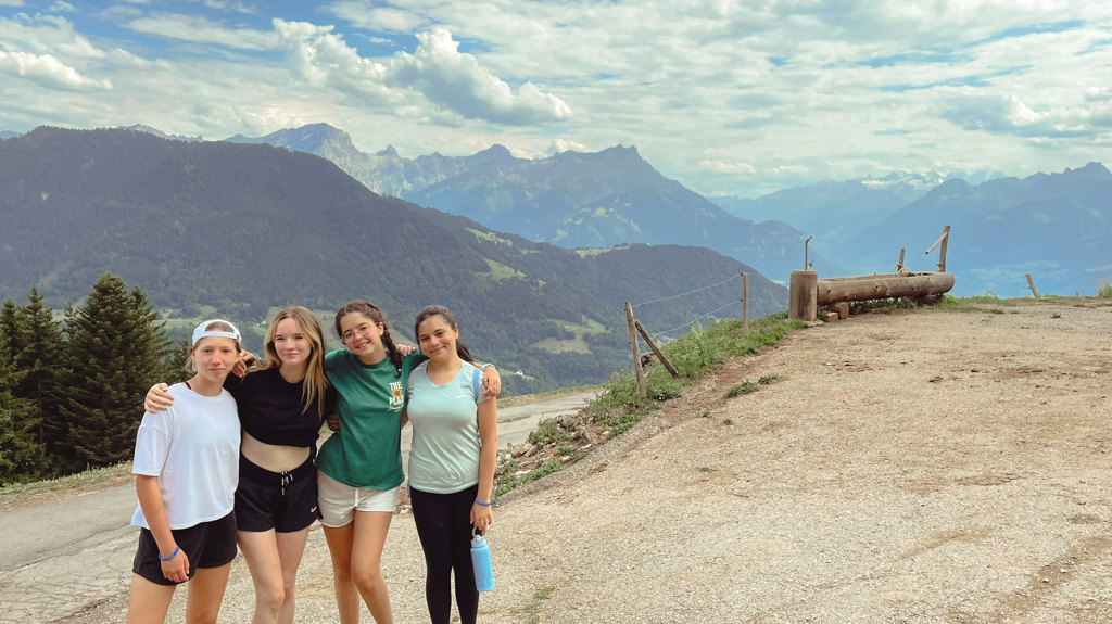 Village Camps International Summer Camp Leysin, Switzerland 2025-08-09 https://www.villagecamps.com/journals_admin/images/2537-4813-Lucie-5.jpg