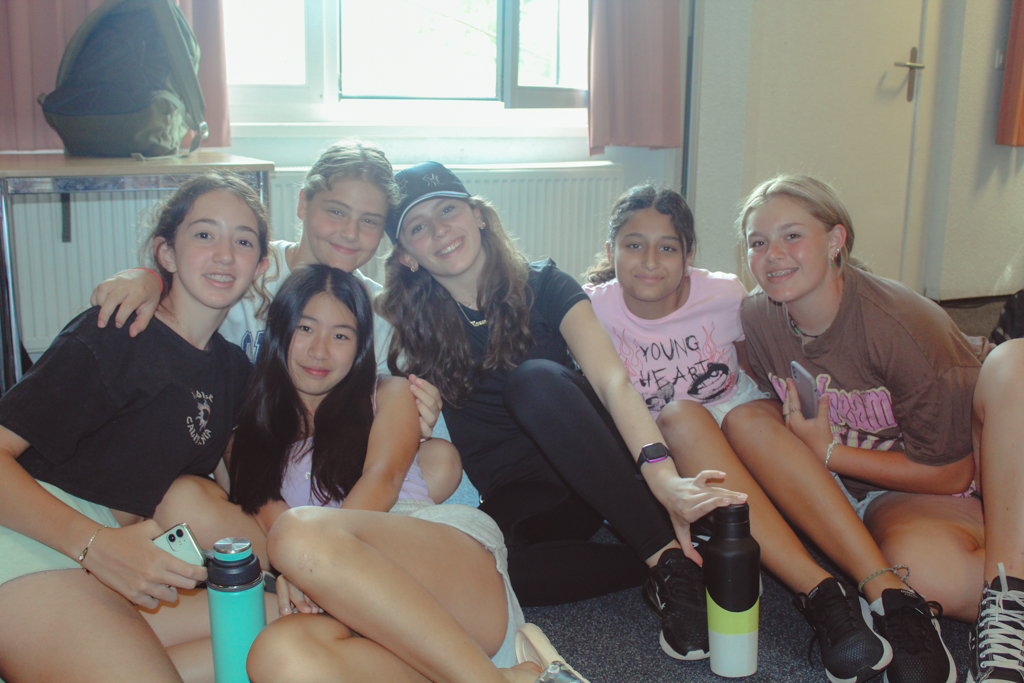 Village Camps International Summer Camp Leysin, Switzerland 2025-08-09 https://www.villagecamps.com/journals_admin/images/2539-1484-IMG_9999.jpg Village Camps International Summer Camp Leysin, Switzerland 2025-08-09 https://www.villagecamps.com/journals_admin/images/2539-1484-IMG_9999.jpg