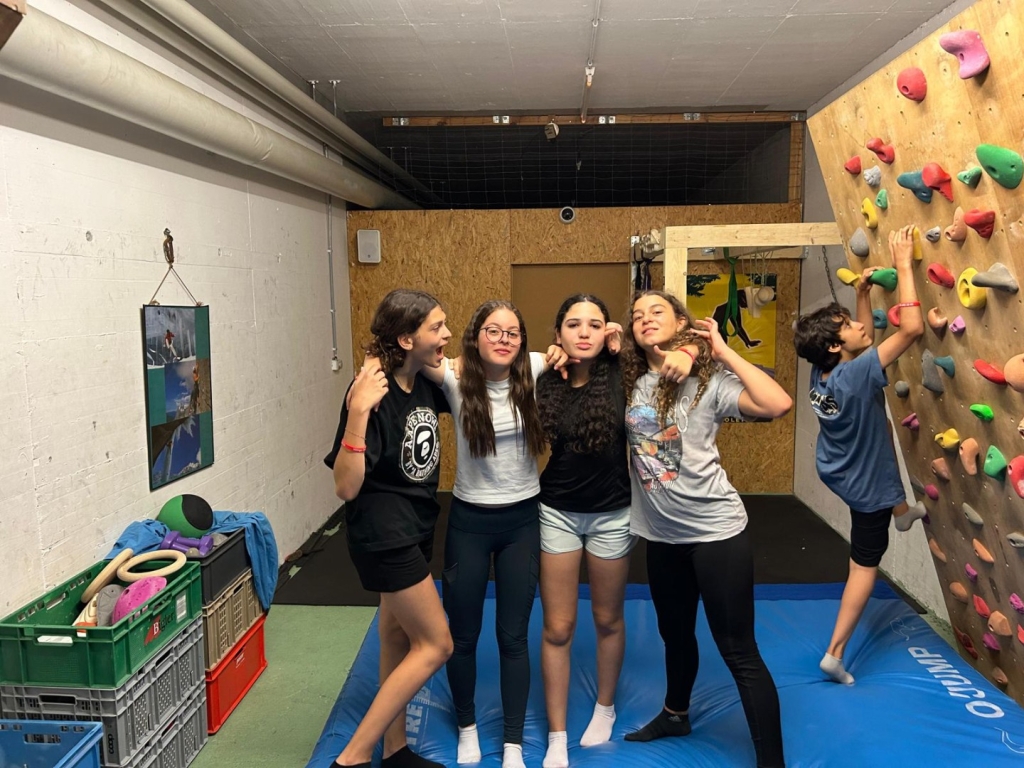 Village Camps International Summer Camp Leysin, Switzerland 2025-08-09 https://www.villagecamps.com/journals_admin/images/2591-5122-VC3.jpg