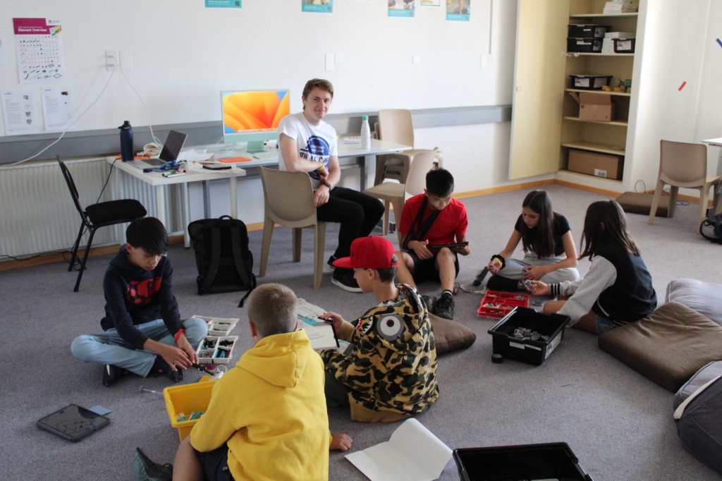 Village Camps International Summer Camp Leysin, Switzerland 2025-08-09 https://www.villagecamps.com/journals_admin/images/2592-3945-IMG_0003.jpg