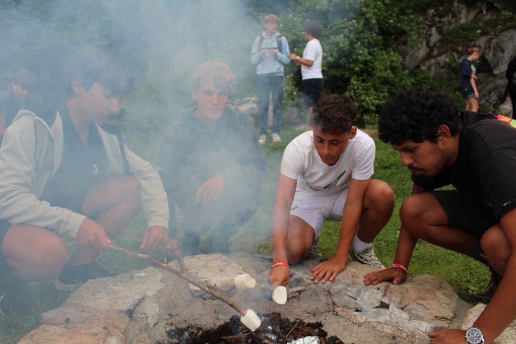 Village Camps International Summer Camp Leysin, Switzerland 2025-08-09 https://www.villagecamps.com/journals_admin/images/2592-3965-IMG_0518.jpg