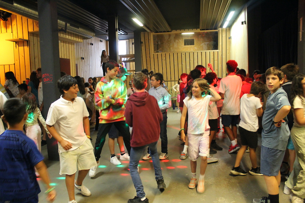 Village Camps International Summer Camp Leysin, Switzerland 2025-08-09 https://www.villagecamps.com/journals_admin/images/2595-0130-IMG_8914.jpg