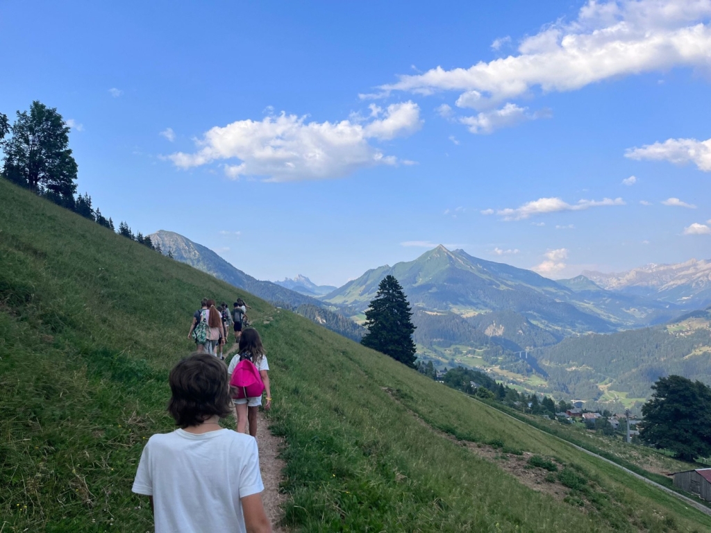Village Camps International Summer Camp Leysin, Switzerland 2025-08-09 https://www.villagecamps.com/journals_admin/images/2598-1244-VC14.jpg