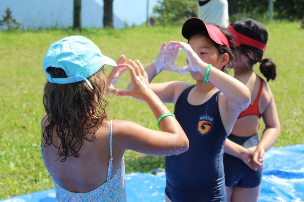 Village Camps International Summer Camp Leysin, Switzerland 2025-08-09 https://www.villagecamps.com/journals_admin/images/2598-3930-IMG_2357.jpg