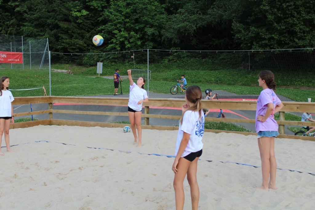Village Camps International Summer Camp Leysin, Switzerland 2026-08-15 https://www.villagecamps.com/journals_admin/images/2598-3937-IMG_2517.jpg