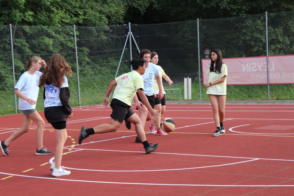 Village Camps International Summer Camp Leysin, Switzerland 2026-08-15 https://www.villagecamps.com/journals_admin/images/2598-3943-IMG_2564.jpg