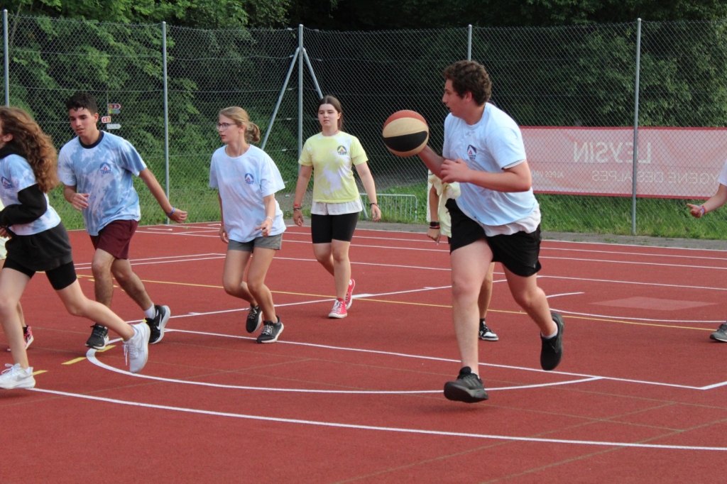 Village Camps International Summer Camp Leysin, Switzerland 2026-08-12 https://www.villagecamps.com/journals_admin/images/2598-3943-IMG_2565.jpg