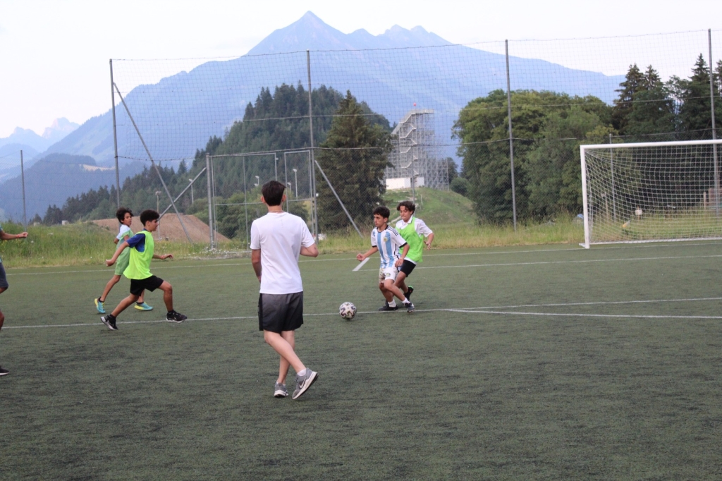 Village Camps International Summer Camp Leysin, Switzerland 2025-08-09 https://www.villagecamps.com/journals_admin/images/2598-3949-IMG_2621.jpg
