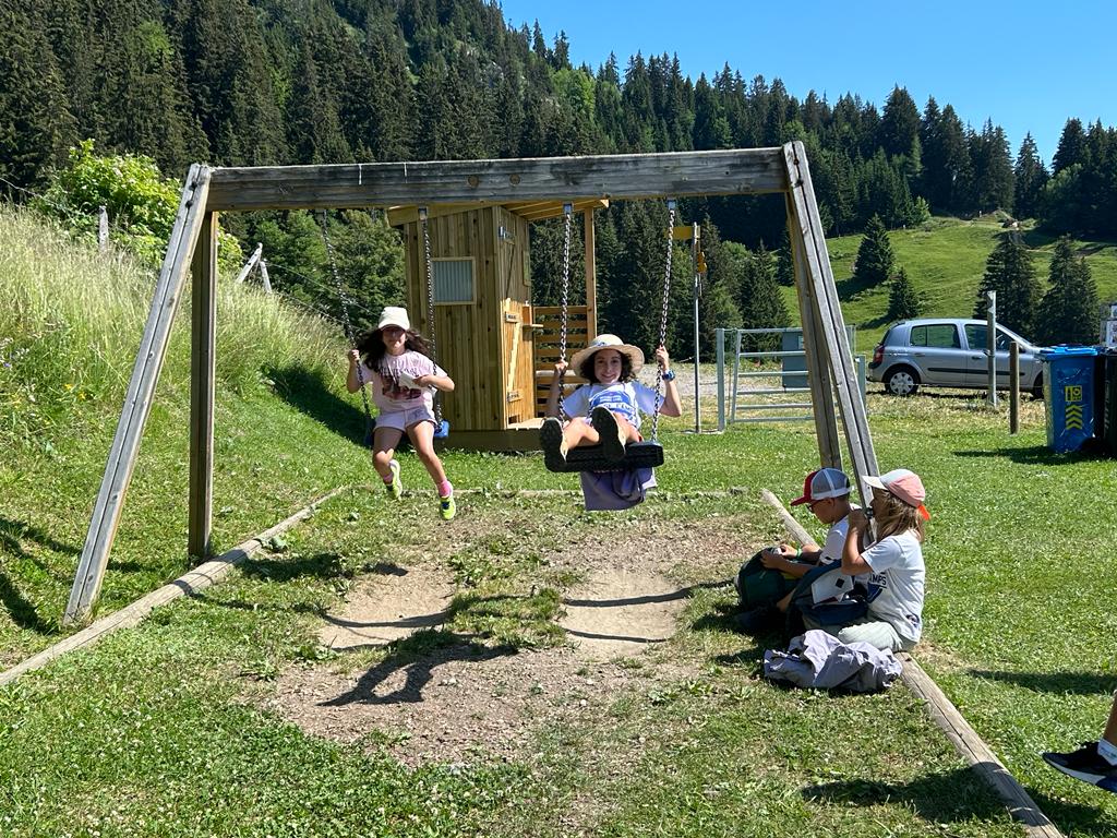 Village Camps International Summer Camp Leysin, Switzerland 2026-07-26 https://www.villagecamps.com/journals_admin/images/2602-2588-VC3.jpg