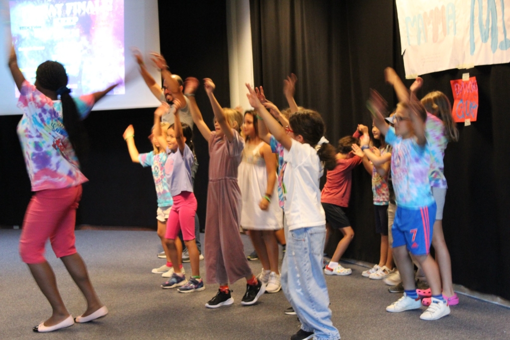 Village Camps International Summer Camp Leysin, Switzerland 2025-08-09 https://www.villagecamps.com/journals_admin/images/2604-0647-IMG_3597.jpg