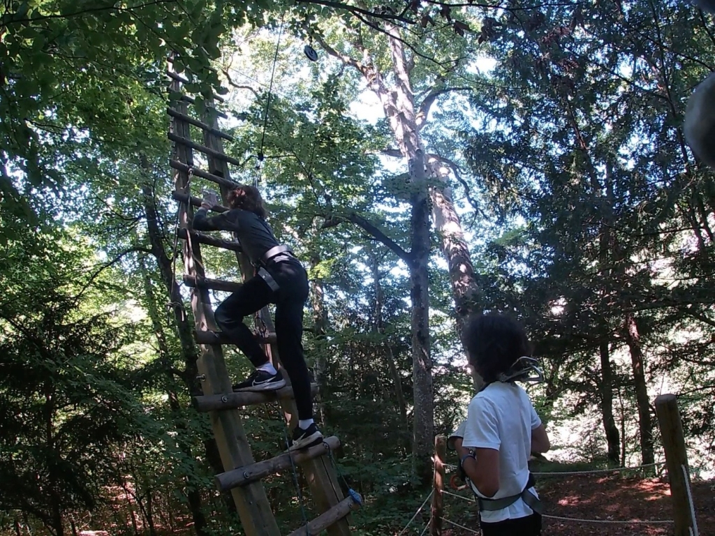Village Camps International Summer Camp Leysin, Switzerland 2025-08-09 https://www.villagecamps.com/journals_admin/images/2604-7787-VC11.jpg