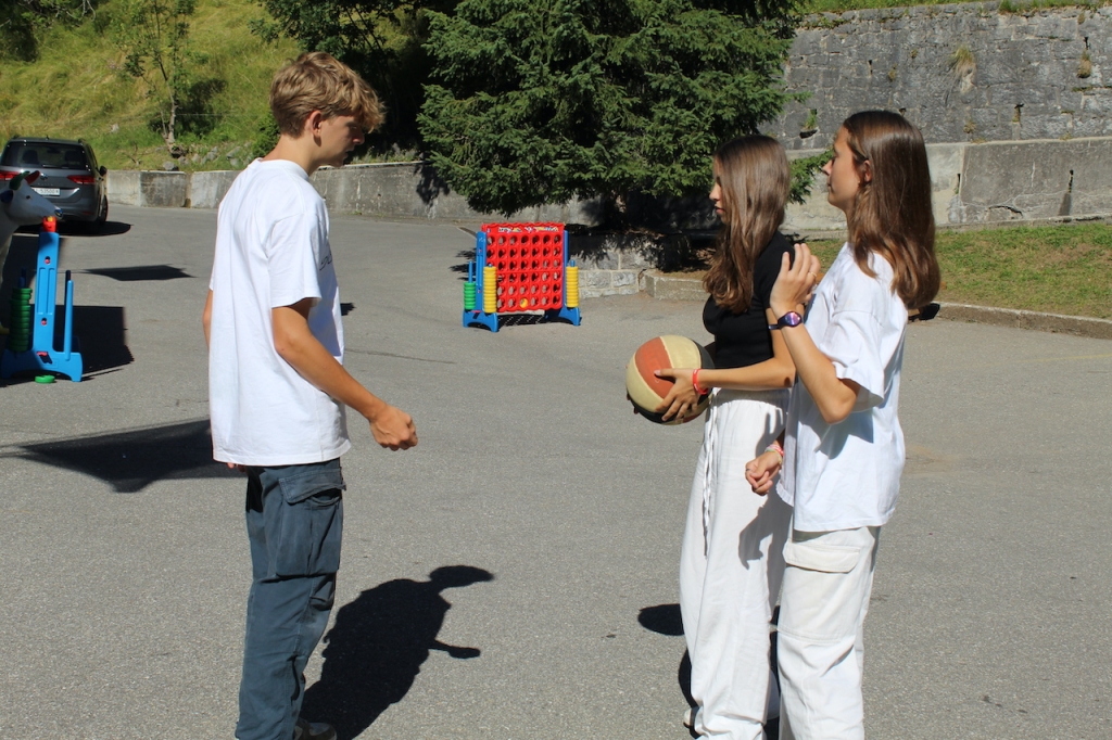 Village Camps International Summer Camp Leysin, Switzerland 2025-08-09 https://www.villagecamps.com/journals_admin/images/2605-2770-IMG_0098.jpg