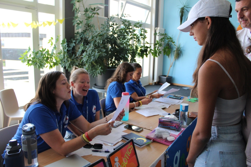 Village Camps International Summer Camp Leysin, Switzerland 2026-07-16 https://www.villagecamps.com/journals_admin/images/2610-5517-IMG_4116.jpg